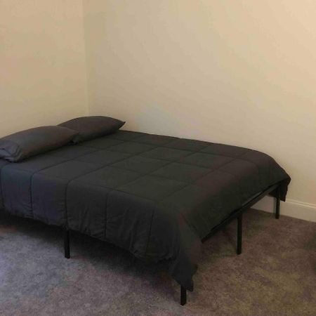 Spacious And Bright 2 Bedroom Apartment With 1 Bathroom And Private Street Entrance Paterson Exterior photo