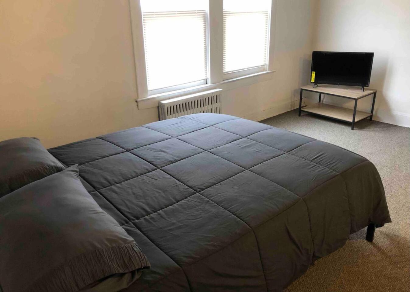 Spacious And Bright 2 Bedroom Apartment With 1 Bathroom And Private Street Entrance Paterson Exterior photo
